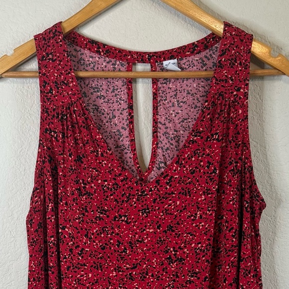 Old Navy Red Abstract Dots Lightweight Sleeveless Flowy Shirt Top Size Large - Picture 2 of 11
